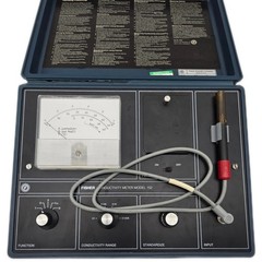 Fisher Portable Battery Operated Conductivity Meter Model 152