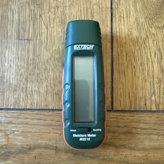 Extech MO210 Pocket Size Moisture Meter with 2-in-1 Digital LCD Readout