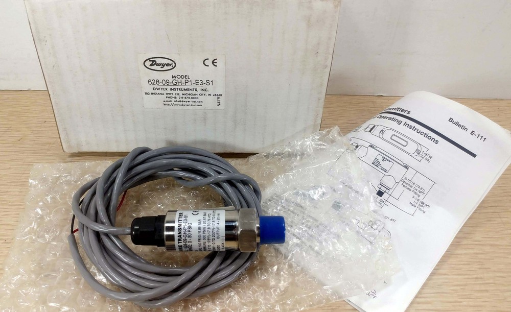 1 NEW DWYER 628-09-GH-P1-E3-S1 PRESSURE SENSOR NIB ***MAKE OFFER***