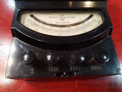General Electric AC Volt Meter Model 8AP9VBM9 Type AP-9