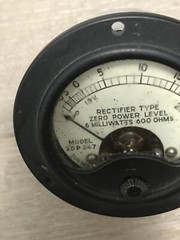 Sun Mfd. Gauge – 0-600 Ohms, 6 Milliwatts Model 2DP 347, Mid-century Rectifier