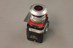 ALLEN BRADLEY 800T-FXP16 A1 ILLUMINATED PUSHBUTTON