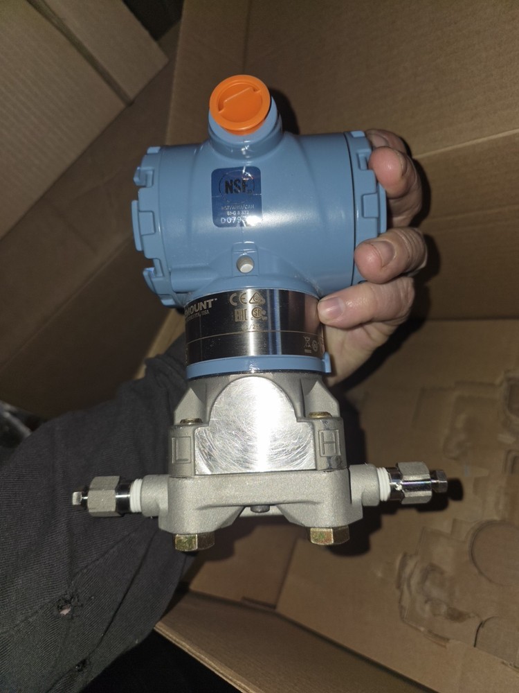ROSEMOUNT, EMERSON ROSEMOUNT Pressure Transmitter, 3051CD2A22A1ADW NIB 2026