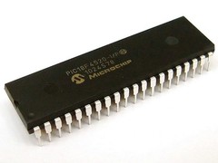 2 PCS NEW IC PIC18F4520-I/P PIC18F4520 MICROCHIP DIP-40