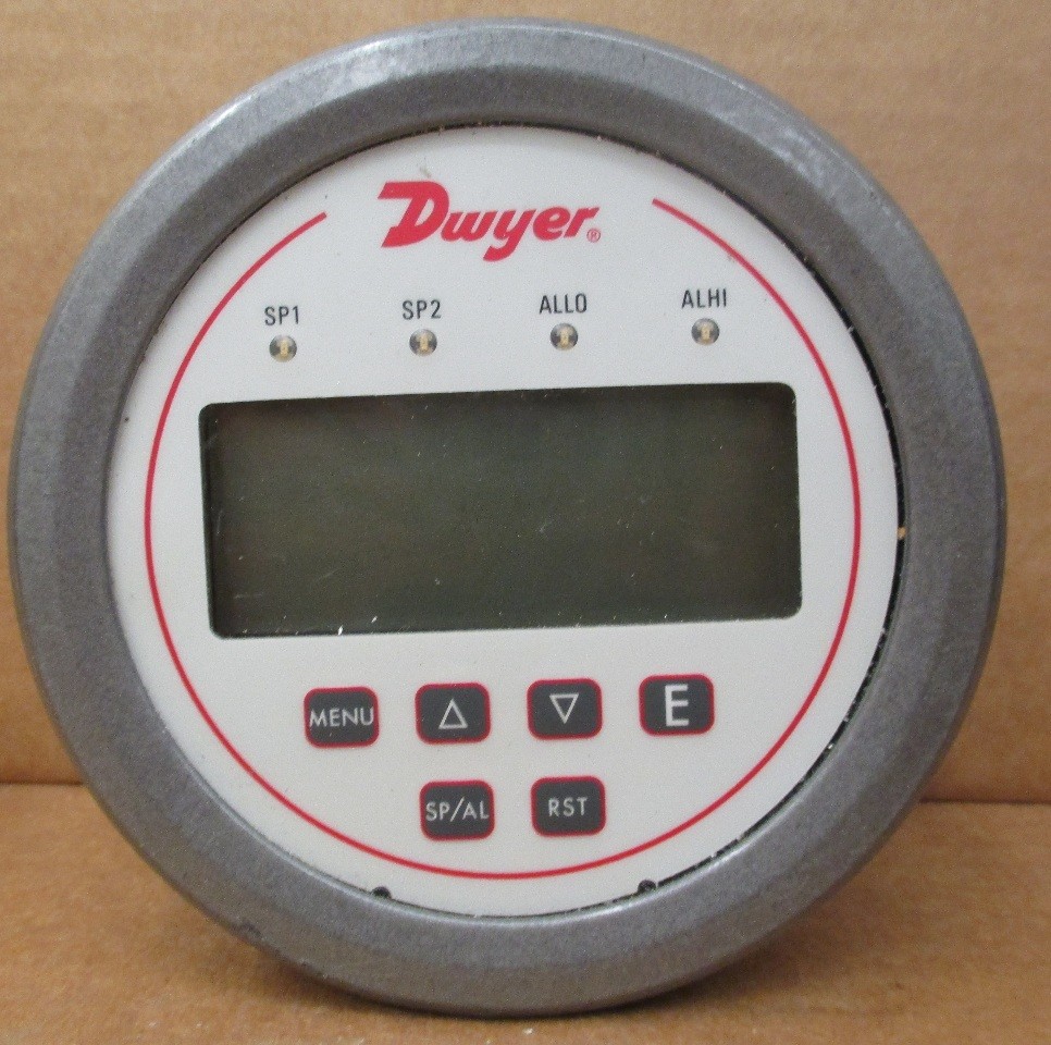 Dwyer DH3-002 Digital Panel Pressure Meter