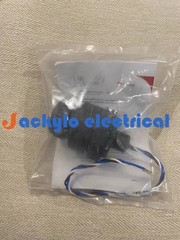 1 pc New Honeywell 2106B1200 Solid state gas detector Fast Shipping FedEx or DHL