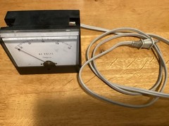 Simpson AC Volt meter, 0-150 V range, Monitor AC Voltage Plug-in.
