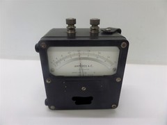 Vintage Weston Amperes A.C. 1/2 Amp Model 433 – Side Strap