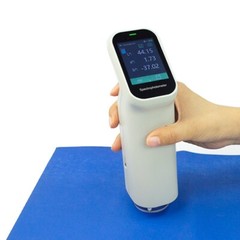 Portable Colorimeter with Caliber Stabilized and Compact 2 in Total ≤ 0.03