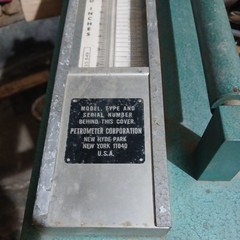 (NOS) VINTAGE PETROMETER MODEL:1700-6 TYPE: 551 SERIAL #:9946