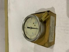 LIQUID FILLED PRESSURE GAUGE 0-30 PSI – KPA – BAR 2-1/2″ DIA. 1/4NPT PGB254CLMC