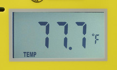 C555 Pinless Concrete Moisture Meter – Fast & Safe Testing Tool