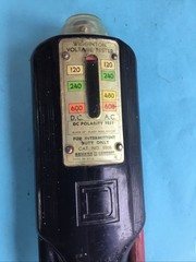 Wigginton “Wiggy” AC/DC Voltage Tester No. 5008 square D Co. Tested