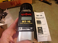 4L-working AGRATRONIX MT-16 Portable Grain moisture tester w. case & inst.