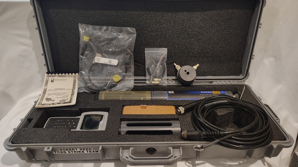 1x Used YSI 650 MDS with 6600v2-4 Sonde with extras, working condition