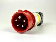 Gossen Metrawatt A3-16 Drehstromadapter CEE-Stecker 16 A 5polig – Buchse 4 mm
