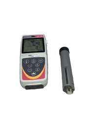 Oakton pH 450 Waterproof Portable pH/mV/Temperature Meter – NEW BATTERIES – Used