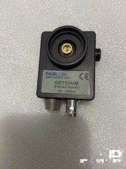 THORLABS DET10A/M Si based Laser Pulse Detector 200-1100nm FedEx or DHL shippin