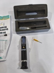 EXTECH INSTRUMENTS REFRACTOMETER RF10 WITH CASE