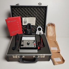 Triplett Maintenance Tester Model 615 complete w original box & manuals