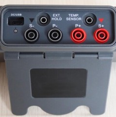 Battery Internal Resistance Tester Battery Voltage & Temperature Meter 0-3.1 Ω