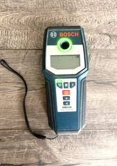 Bosch GMS120 wall scanner