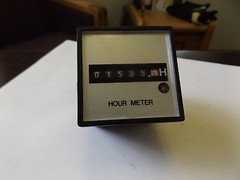WHOLESALE LIQUIDATION MATSUSHITA HOUR METER TH 1346 100V AC 60HZ