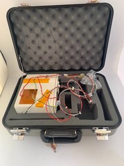 Mikron M190 QTS Infrared Pyrometer 200-1200°C Adjustable Lens 0.75m-∞ w/ Case