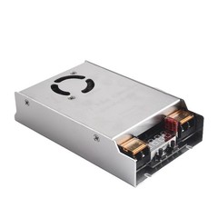 Sturdy 450W MPPT Solar Charging Controller 12V 50V Input Efficient Charging