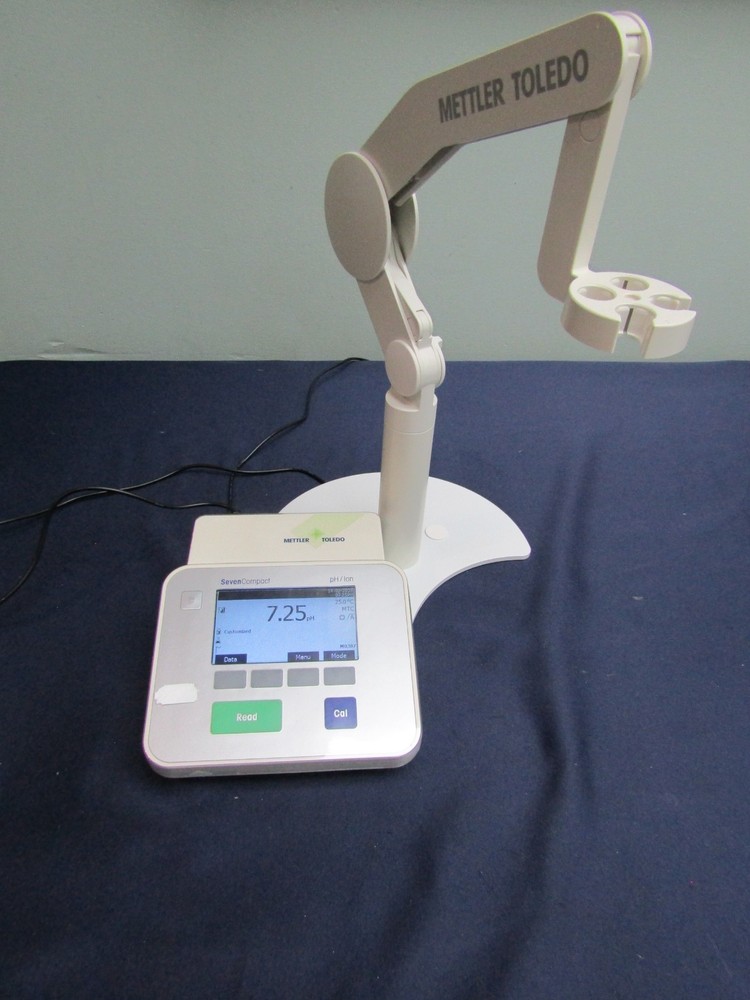 Mettler Toledo SevenCompact S220 pH/Ion Meter with stand, power supply