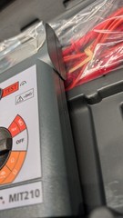 Megger MIT210-EN Insulation/Continuity Tester and Megohmmeter, 1000V