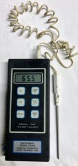 Electro-Therm TH670A Thermistor Thermometer USA Made Shipped no battery cover