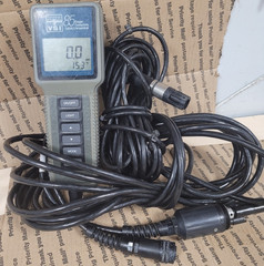 VINTAGE! YSI Oxygen Conductivity Salinity&Temperature Meter Model 85 (POWERS ON)