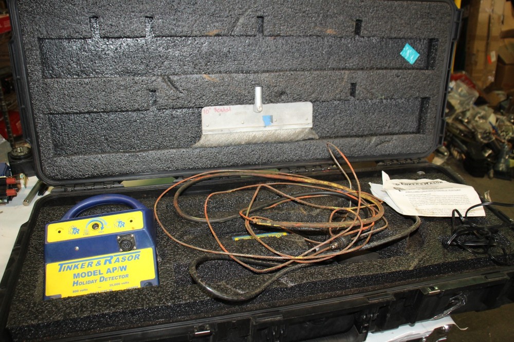 Tinker & Rasor AP/W Holiday Detector in Case